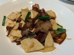 酱肉炒峨眉山山笋-贡宴盐帮菜自贡驻京联络处餐厅