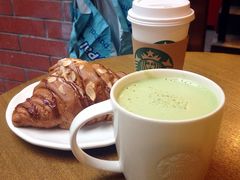 咖啡焦糖可颂-星巴克(红房子店)