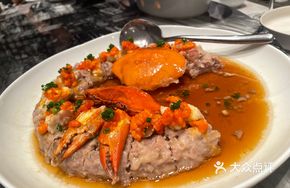 Rose Oil Vinaigrette Steamed Crab with Minced Meat Patties