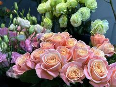 -何兮花店·气球派对鲜花店(马桥银春路万科城店)