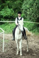 欧美时尚-巴黎婚纱摄影工作室