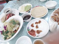 -六和聚传统烤鸭.天津菜(和平店)