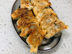 鲜肉韭菜煎饺-芬芳甜品(同福路店)