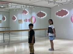 -韵姿少儿舞蹈(北外滩校区)