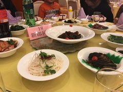 -山明水秀大饭店