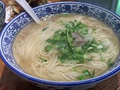 -东大桥小国抻面烧烤(长通路店)