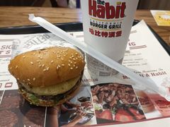 -The Habit Burger Grill 哈比特汉堡(世博店)