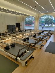 -依灵瑜伽普拉提连锁