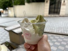 开心果牛奶双拼-神户六甲牧场(北野本店)