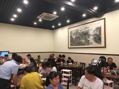 大堂-正能量脆肉鲩火锅