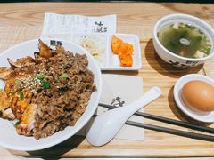 大碗过瘾双拼-熊吞·大碗丼烧肉饭(西市场嘉华店)