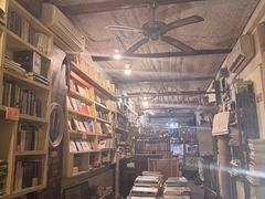 -斯多格书乡(北京大学畅春园店)