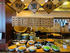 自助调料区-广州中心皇冠假日酒店-环市食坊·海鲜自助餐厅