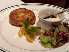 招牌蟹肉饼-Wolfgang’s Steakhouse 沃夫冈牛排馆(上海白玉兰广场店)