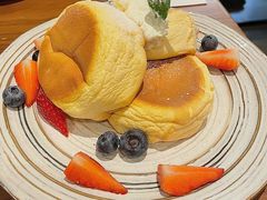 莓果奶油芝士舒芙蕾松饼-UPPER KITCHEN(延安路店)