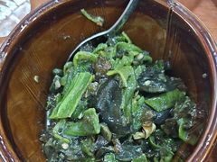 -湖南人家湘菜馆(镇江路店)