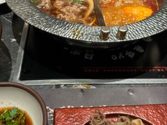 -牛YO寿喜烧·铁板烧和牛火锅自助(市府恒隆店)