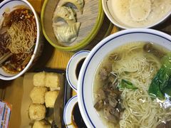 -蓉李记成都名小吃(武汉经开万达店)