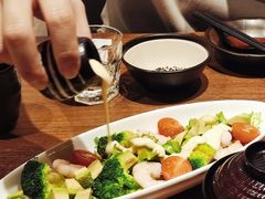 鲜虾牛油果味增蛋黄酱沙拉-胜博殿日式炸猪排(侨福芳草地店)