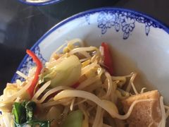 -壹阁胡羊焖饼(特色小吃街店)