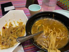 -香巴拉云南餐厅(华莱坞店)