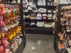 -酷乐潮玩(城西银泰城店)