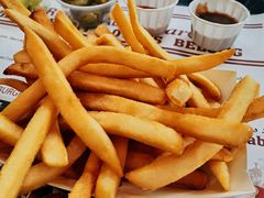 -The Habit Burger Grill 哈比特汉堡(复兴soho店)