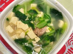 清蒸猪肉炖小白菜-吴记酱骨炖菜馆(西大直街店)