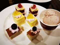 -上海皇廷花园酒店·西餐厅·自助餐