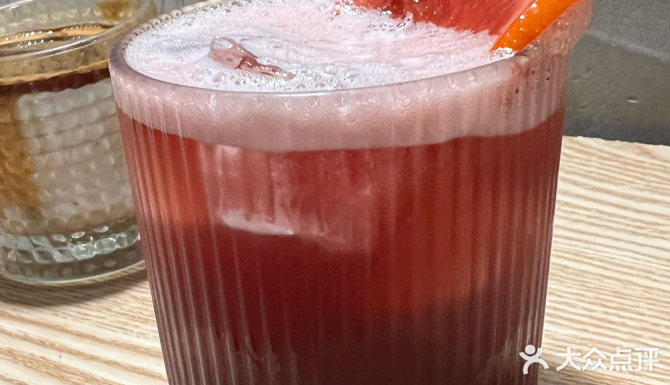 新品沸拉明戈很好喝，二层还有室外观景位！