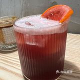 新品沸拉明戈很好喝，二层还有室外观景位！