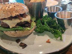 香浓蘑菇牛肉汉堡-bluefrog蓝蛙(水游城店)