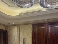 -沪华海鲜大酒楼(南汇店)