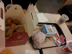 -麦当劳(轻轨曹杨路店)