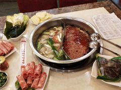 鸳鸯锅-朱氏胖子烂火锅(洪崖洞店)
