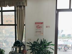 -赫尔森口腔·牙齿种植修复