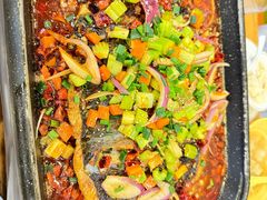 -鱼众不同·鸡公煲·烤全鱼(国顺路店)