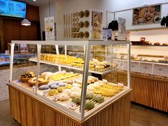面包甜点陈列柜-前进麦味·天然烘焙(凯德1818店)