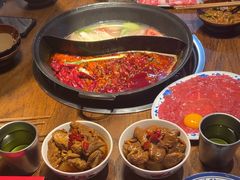 -萍姐火锅·公路夜市(武汉首店)