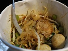 -席娜卡琳火车铁道夜市