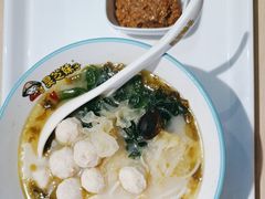 -灵芝妹子海鲜米线(凯德和平广场店)