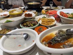 -沪华海鲜大酒楼(南汇店)