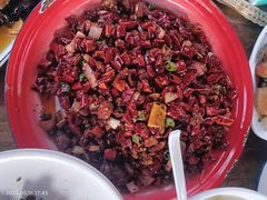 -老鼎万春卤菜(五代传承创始老店)