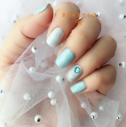 -爱美睫美甲会馆