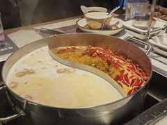 -尚尚仙·酸汤猪手·猪肚鸡火锅(华联万柳购物中心店)
