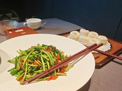 藜蒿炒腊肉-观宴·品质赣菜(高新大道店)