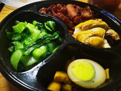 叉烧拼油鸡饭-宏记广东客家菜(丰汇店)