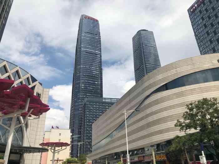 昆明双塔南塔-"昆明双塔刷新了昆明这边的高度,据说这边的.