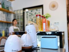 -尤加利咖啡馆