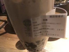大红袍珍珠奶茶-湊湊火锅·茶憩(杭州湖滨银泰in77店)